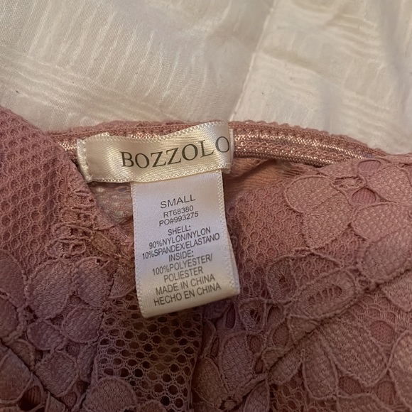 No tags but never worn. Size small - Picture 3 of 4